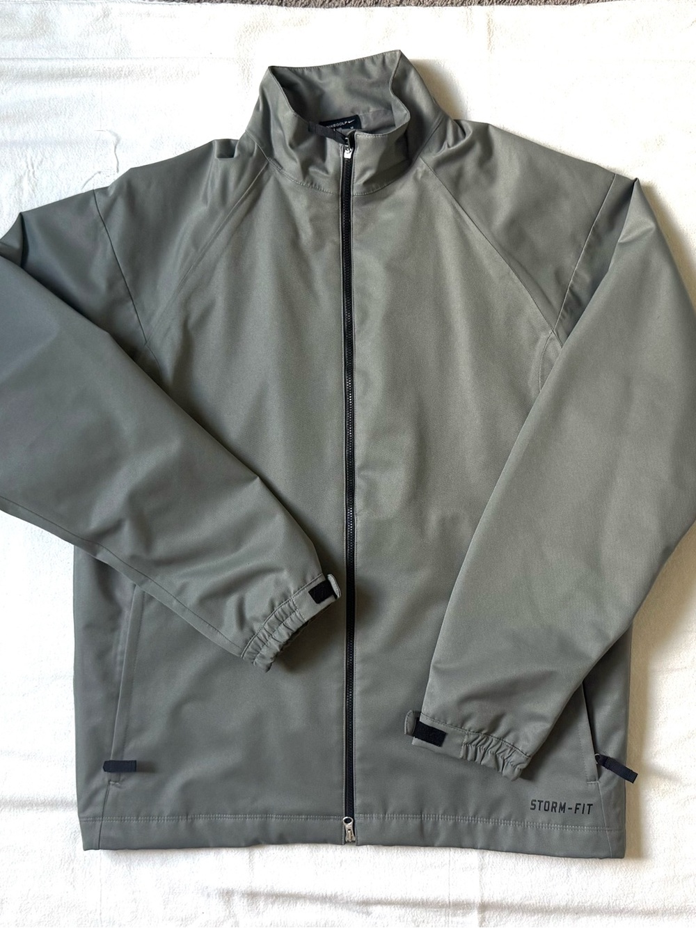 Nike Men's Storm-Fit Grayish-Green Performance Jacket